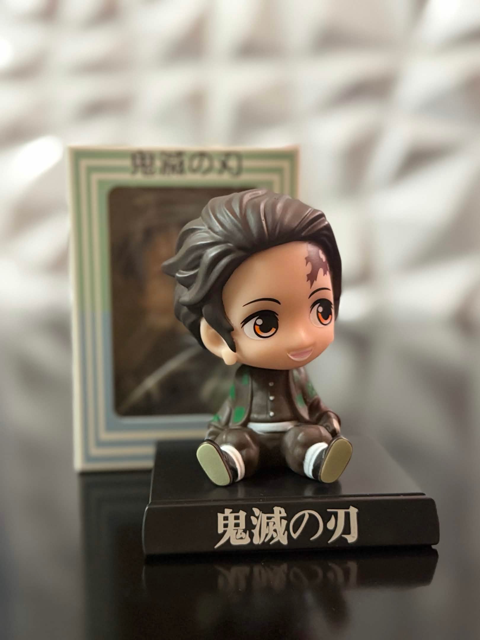 Figures Stand Phone - Tanjiro