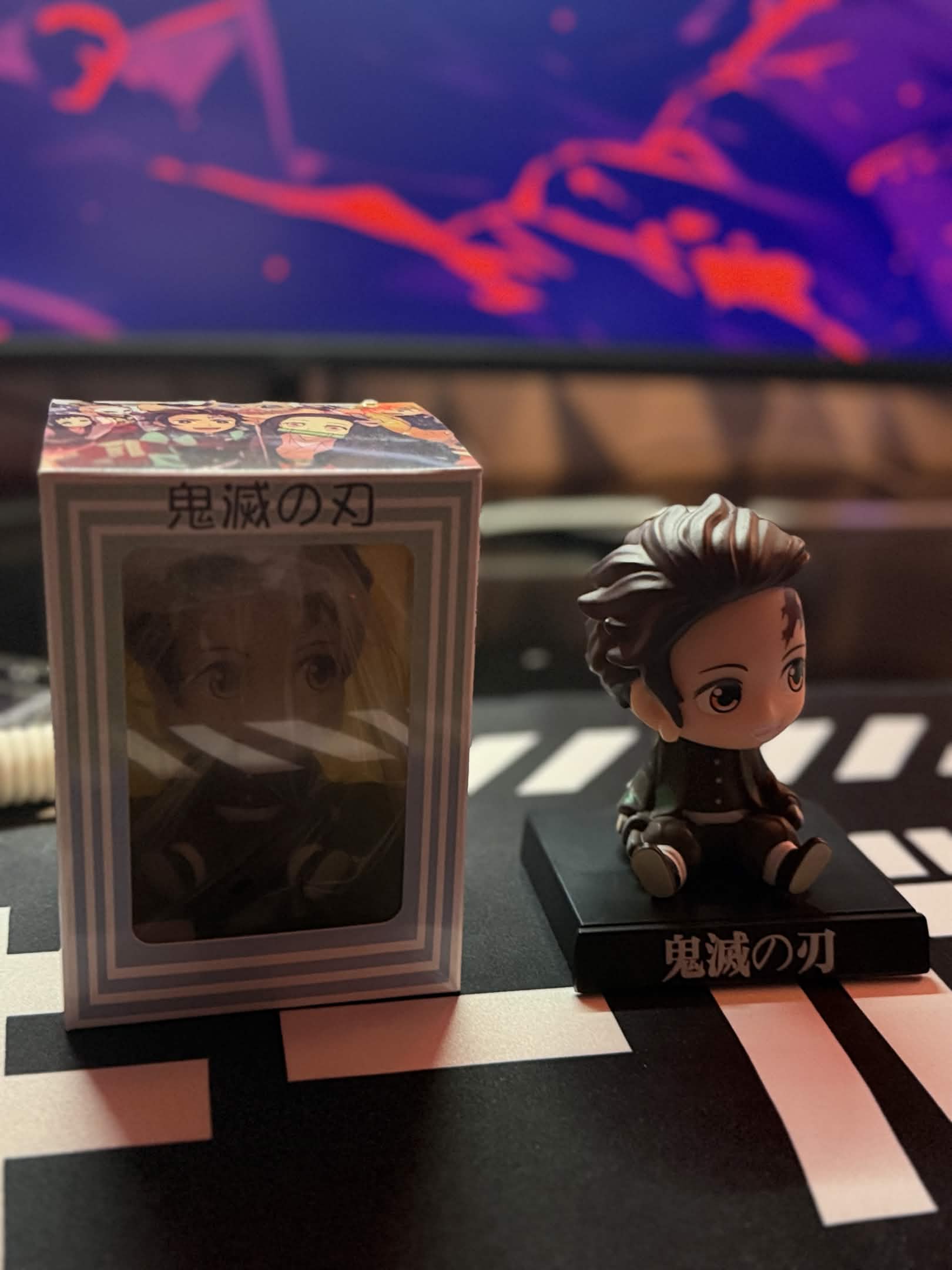 Figures Stand Phone - Tanjiro