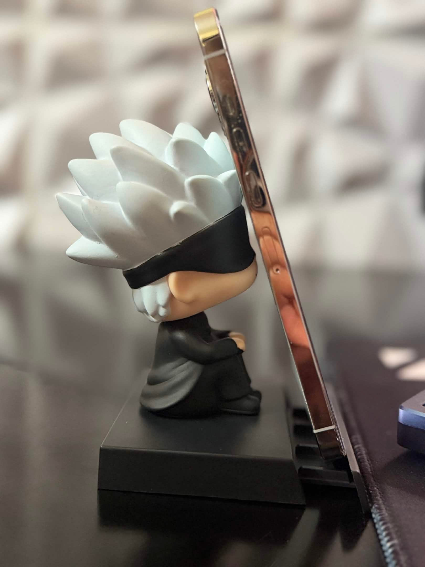 Figures Stand Phone - Gojo