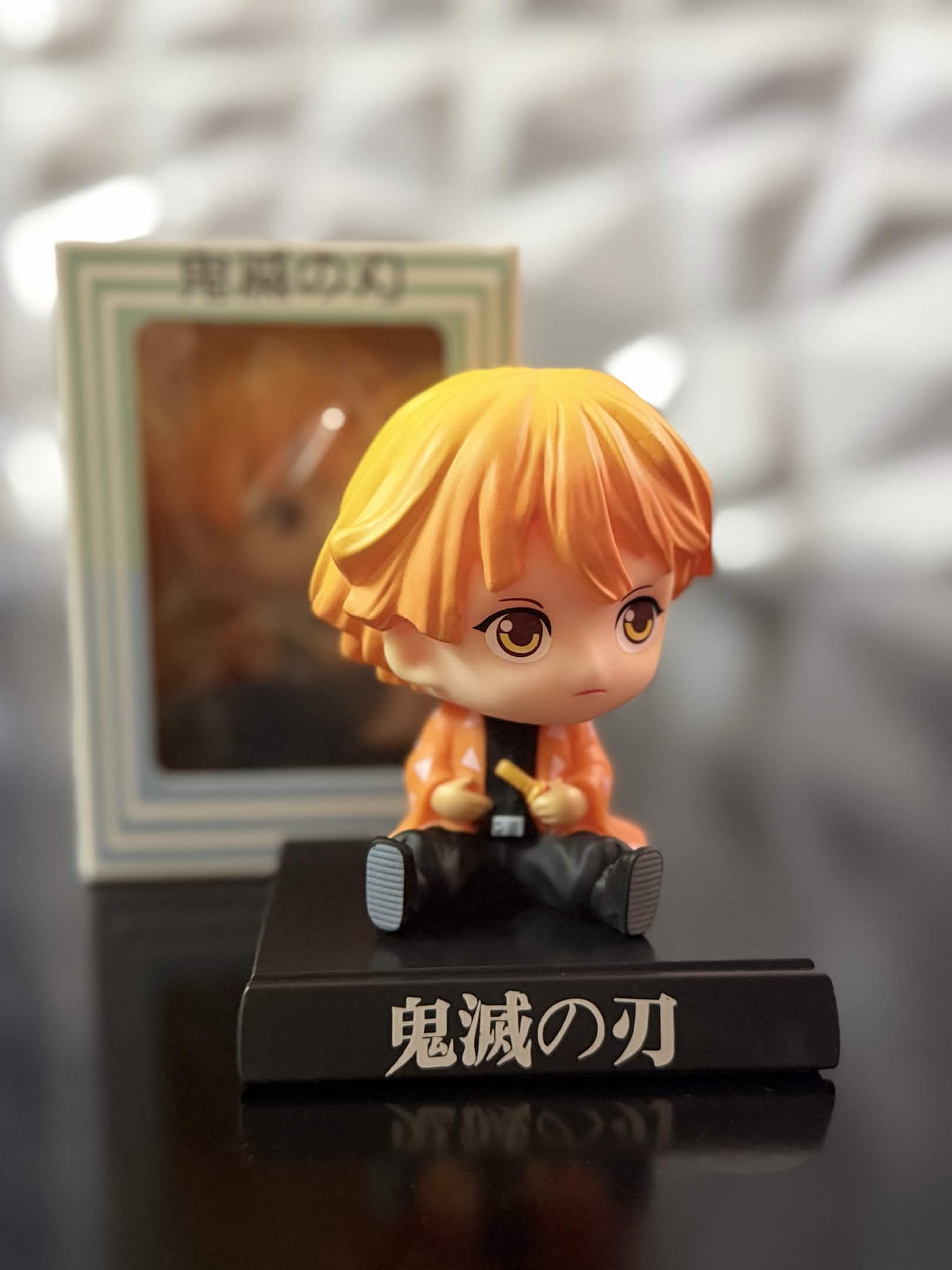 Figures Stand Phone - Zenitsu