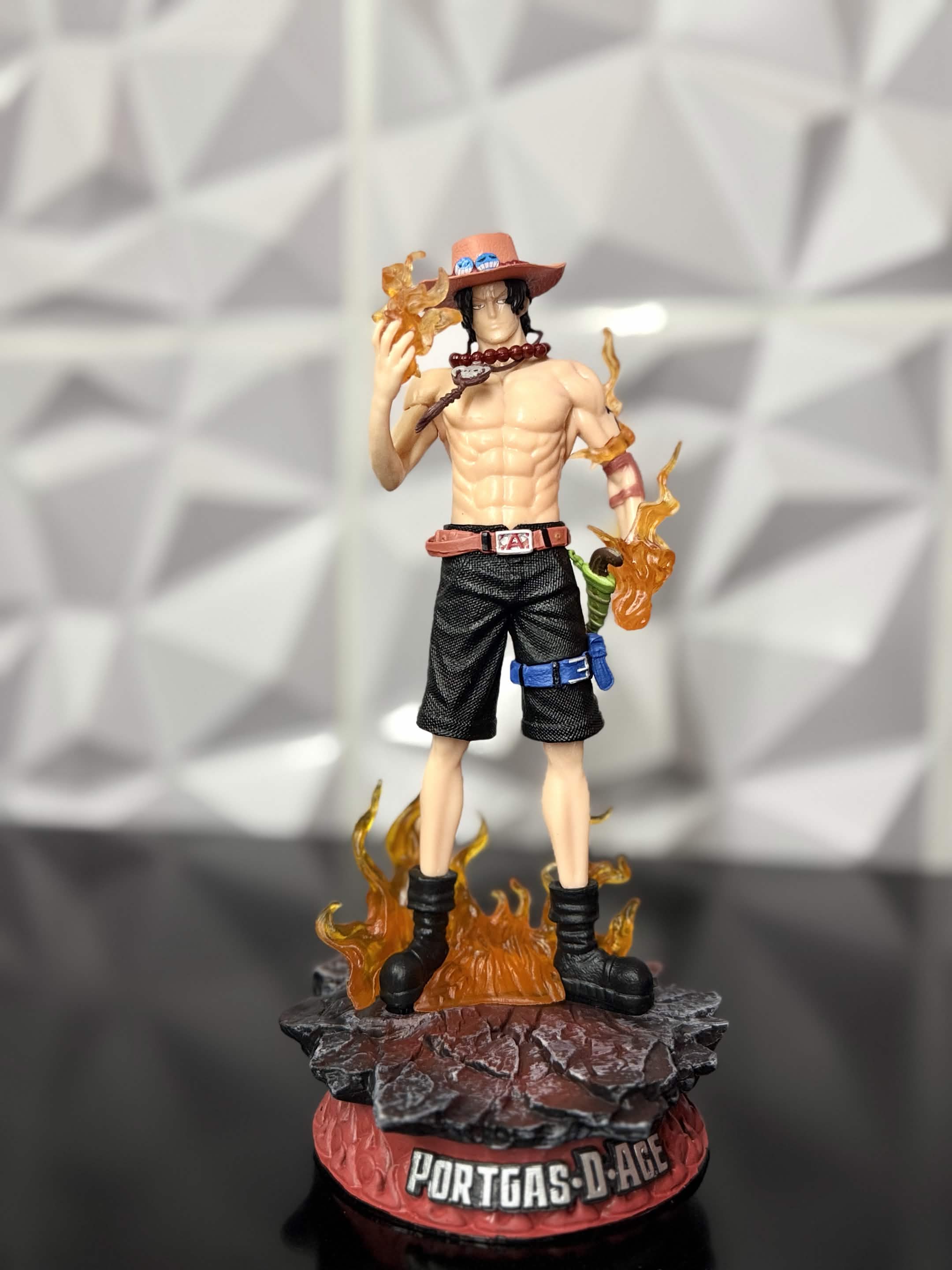 Figures - Ace