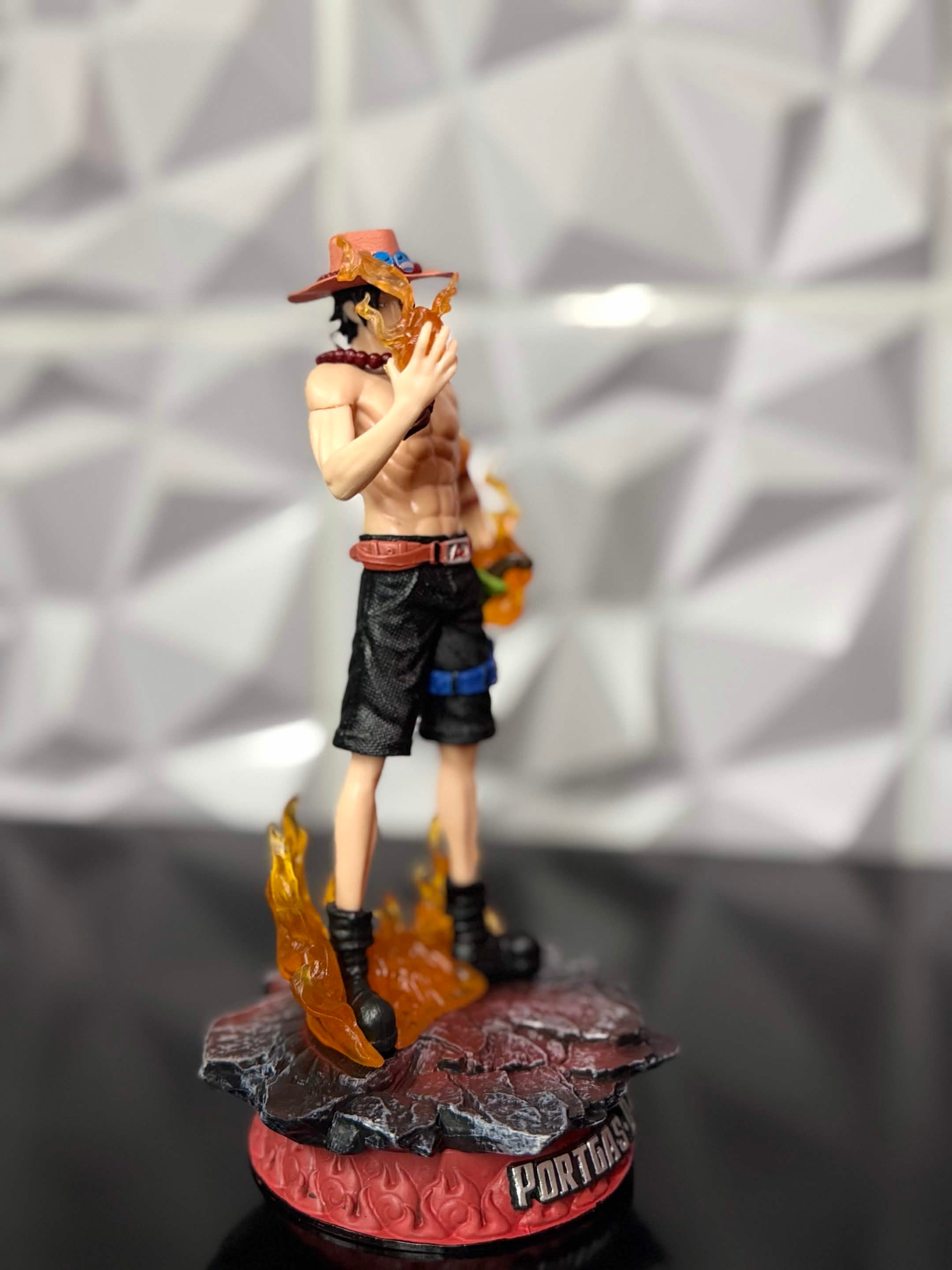 Figures - Ace