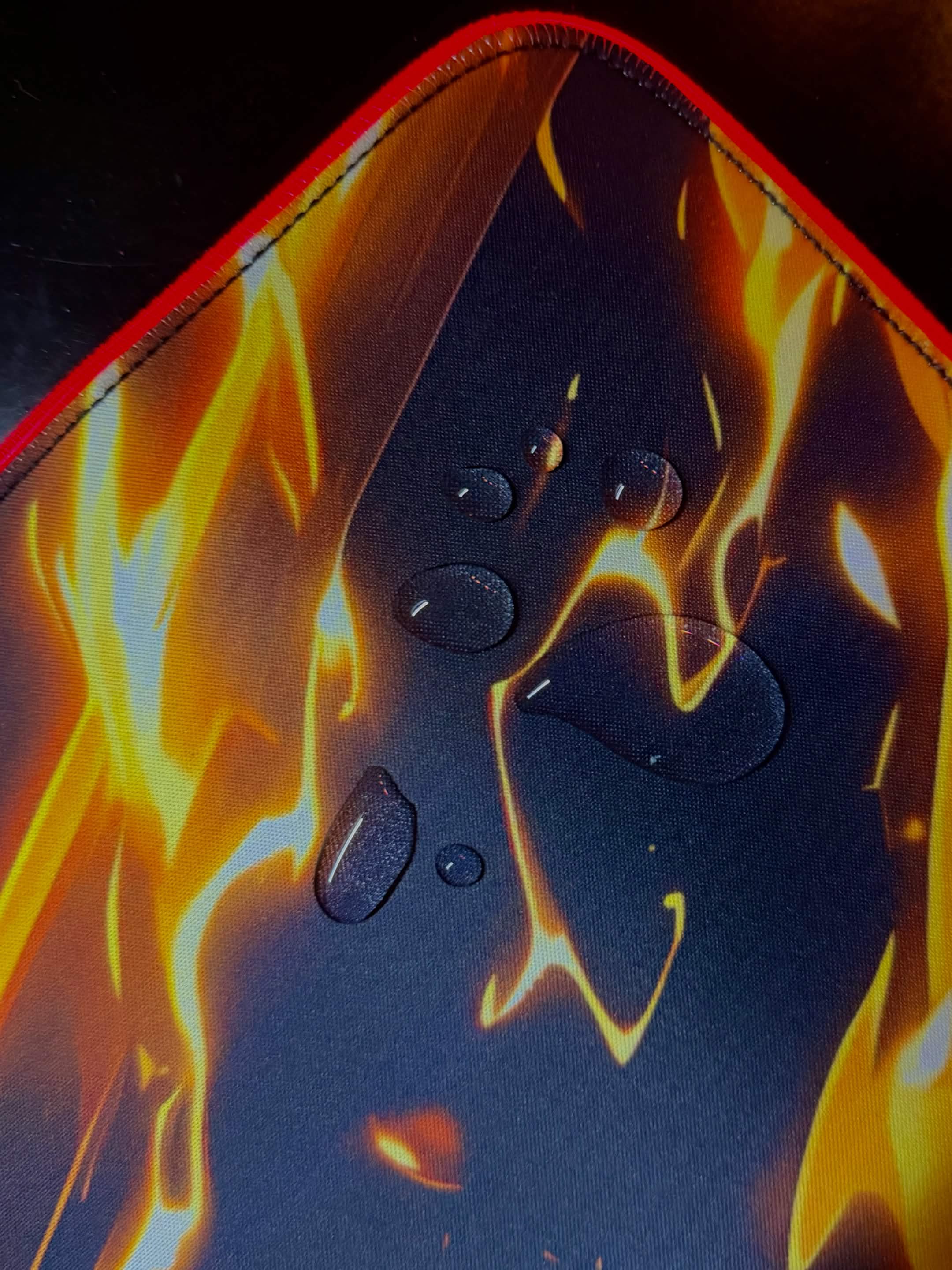 RGB Mouse Pad I Zenitsu